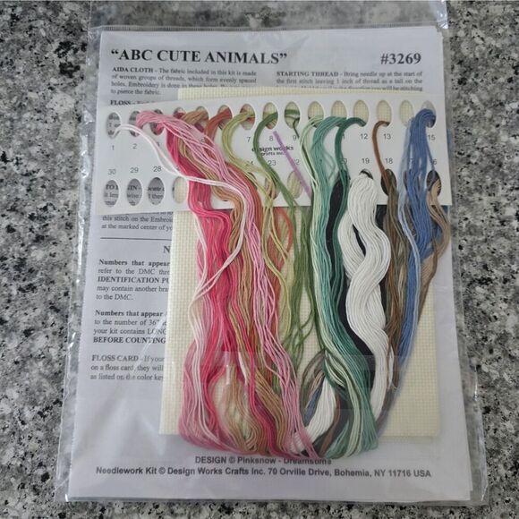 Design Works Counted Cross Stitch Kit ABC Cute Animals #2852 Alphabet Crafts - Picture 7 of 7